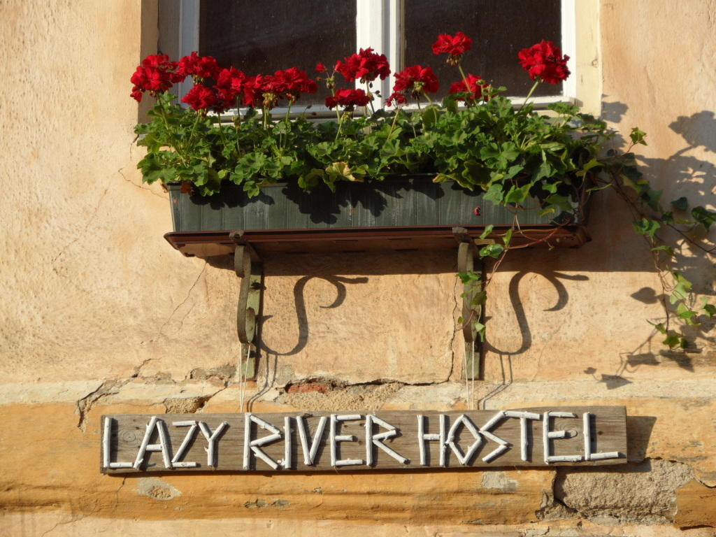 Lazy River Hostel Loket Exterior foto